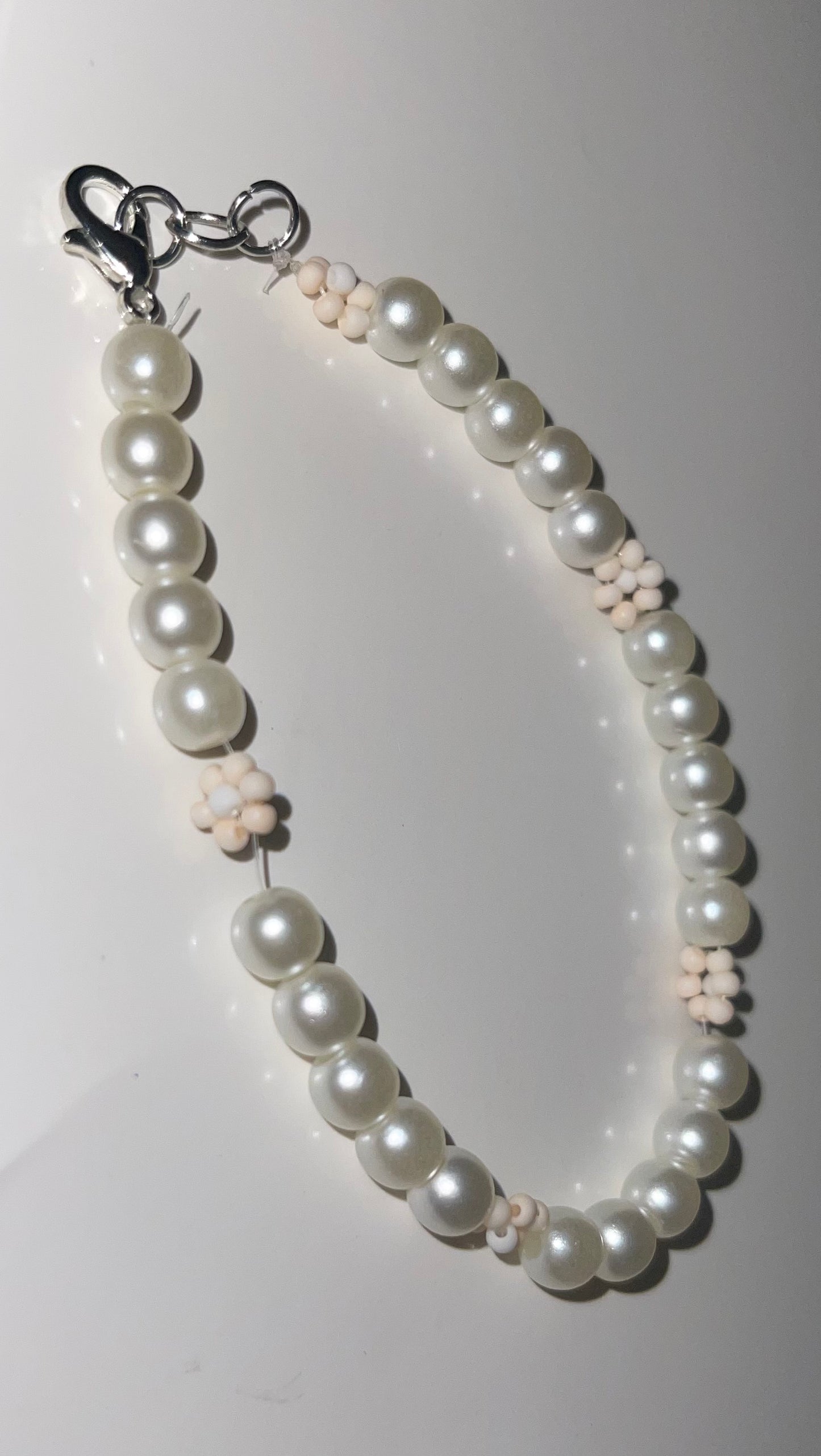 Pearl daisy bracelet